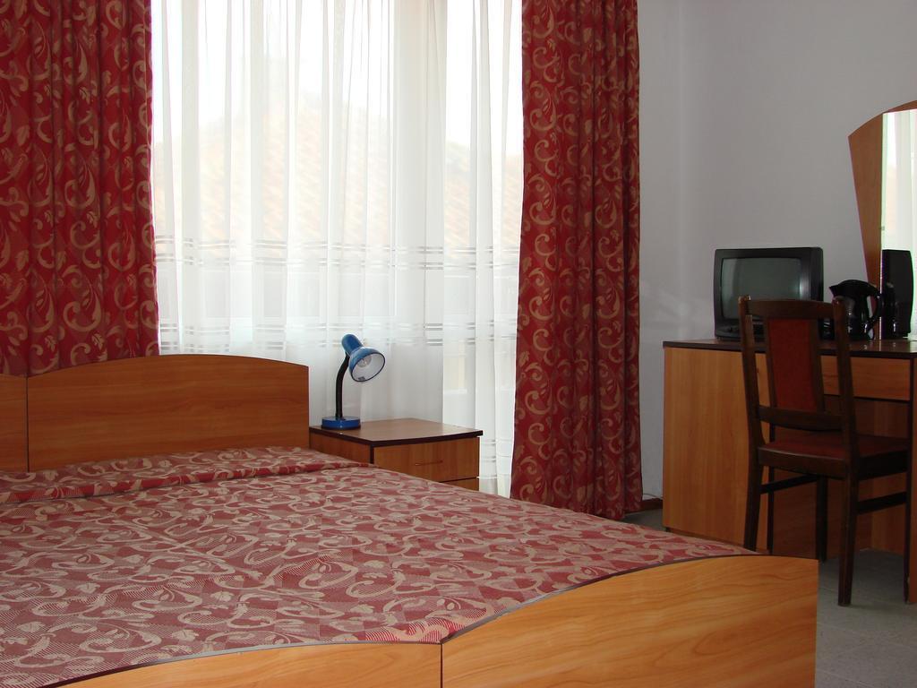 House Prodanovi Sozopol Bilik gambar
